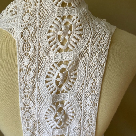 Anthropologie Meadow Rue  White Draped Crochet  Lace Vest XS/S - Picture 6 of 9